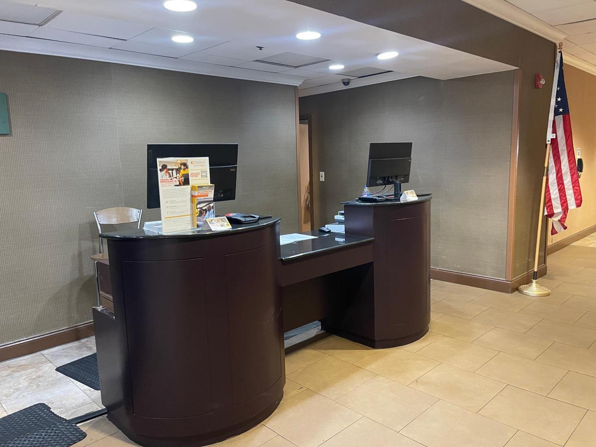 วินด์แฮม การ์เดน ฟิลาเดลเฟีย แอร์พอร์ต Hotel เอสซิงตัน ภายนอก รูปภาพ