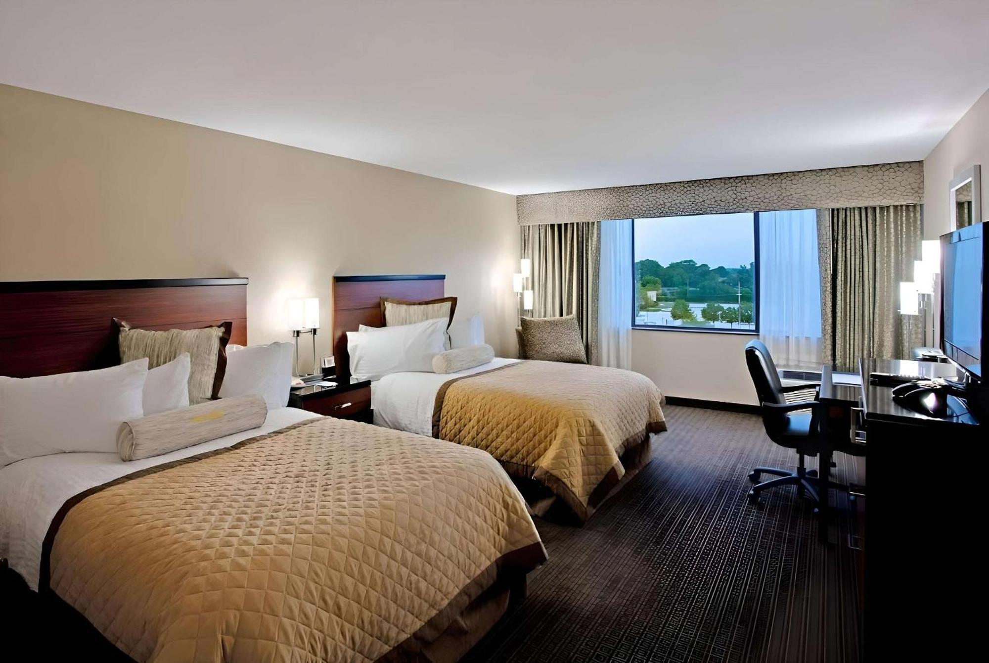 วินด์แฮม การ์เดน ฟิลาเดลเฟีย แอร์พอร์ต Hotel เอสซิงตัน ภายนอก รูปภาพ